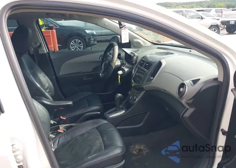 2014 Chevrolet Sonic Ltz Auto из США, поврежденный, VIN 1G1JE5SB5E4122735